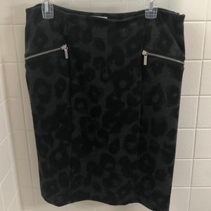 Michael Kors black and grey leopard print skirt